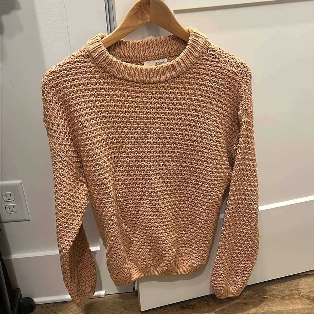 Universal Thread Women's Sweater in Tan